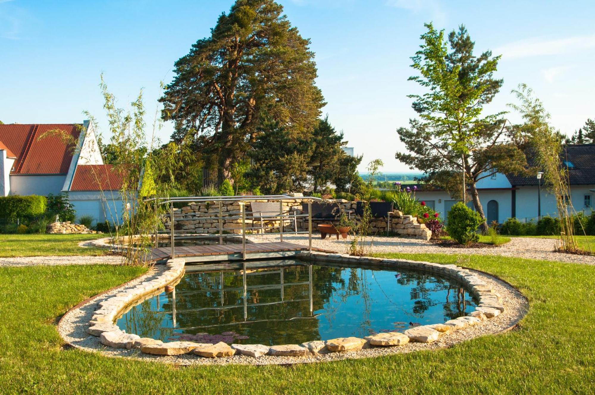 Gaestehaus Am Reisberg Gaimersheim Bagian luar foto